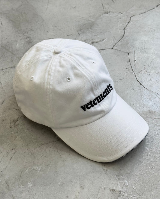 VETEMENTS X REEBOK SS20 NEW LOGO EMBROIDERED HAT